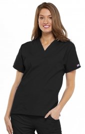 *FINAL SALE 4700BKWM - Cherokee V-Neck Top in Black
