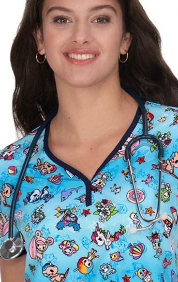 1017TKD koi Tokidoki  Y-Neck Print Scrub Top - Aloha