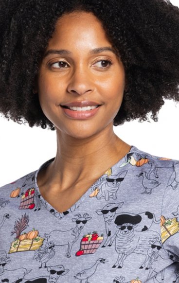 CK637 Cherokee V-Neck 2 Pocket Print Top - Country Crew CK637 Cherokee V-Neck 2 Pocket Print Top - Country Crew