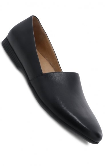 *FINAL SALE Larisa Wide Black Milled Nappa Leather Women's Flat by Dansko *FINAL SALE Larisa Wide Black Milled Nappa Leather Women's Flat by Dansko