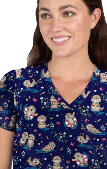 384PR koi Basics Leslie Top - Otters 384PR koi Basics Leslie Top - Otters