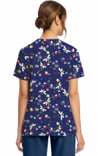 CK856 V-Neck 2 Pocket Print Top by Cherokee - Bumble Bee Bloom