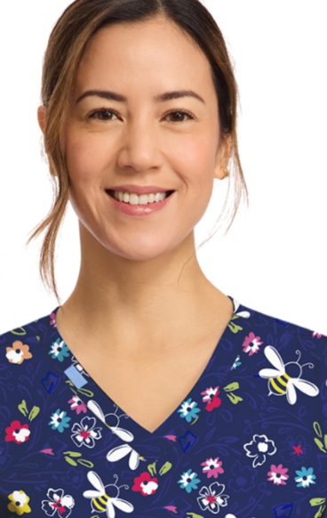 CK856 V-Neck 2 Pocket Print Top by Cherokee - Bumble Bee Bloom CK856 V-Neck 2 Pocket Print Top by Cherokee - Bumble Bee Bloom