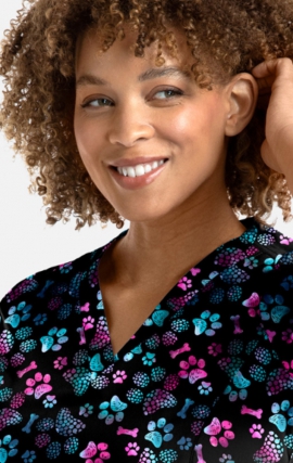 1767 Maevn V-Neck Print Top - Ombre Paws