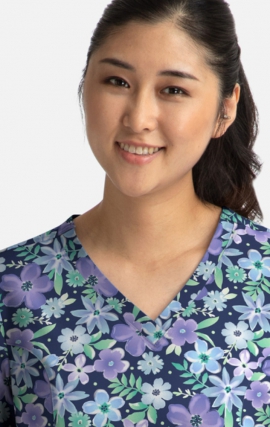 1767 Maevn V-Neck Print Top - Spring Fantasy
