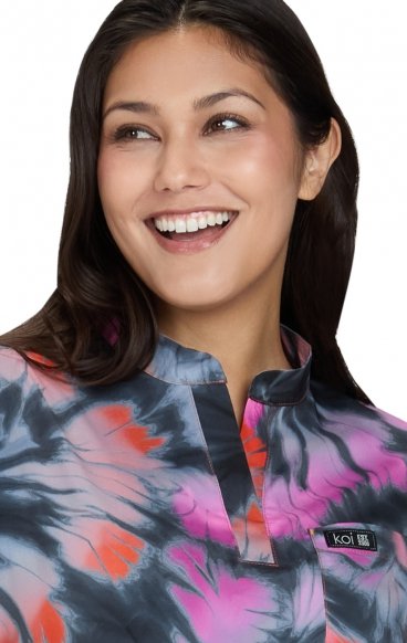 1093PR koi Basics Ari Split Neck Print Top - Flower Swirl 1093PR koi Basics Ari Split Neck Print Top - Flower Swirl