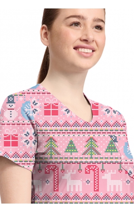 CK857 High-Low V-Neck Print Top by Cherokee - Festive Fair Isle