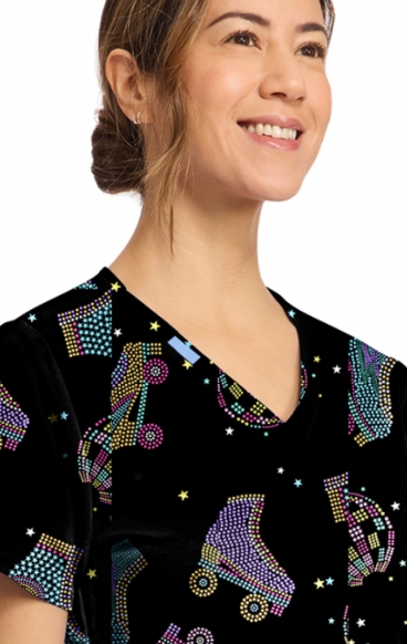 CK856 V-Neck 2 Pocket Print Top by Cherokee - Roller Disco CK856 V-Neck 2 Pocket Print Top by Cherokee - Roller Disco