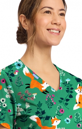 CK856 V-Neck 2 Pocket Print Top by Cherokee - Wild Fox