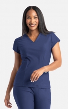 2501 Embrace Zoe Banded V-Neck 4 Pocket Top by Maevn